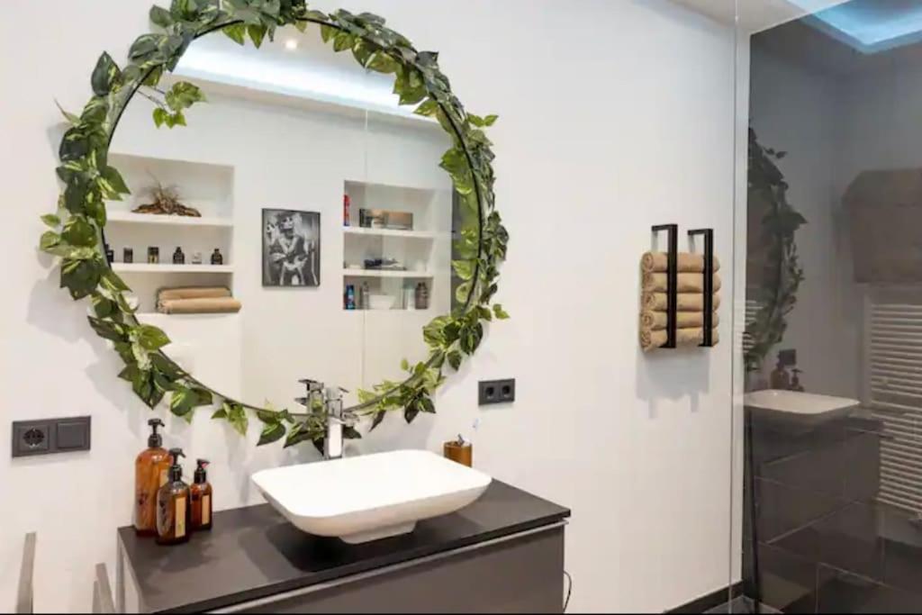 Design Apartment Im Zentrum Von Nienburg! Nienburg  Dış mekan fotoğraf
